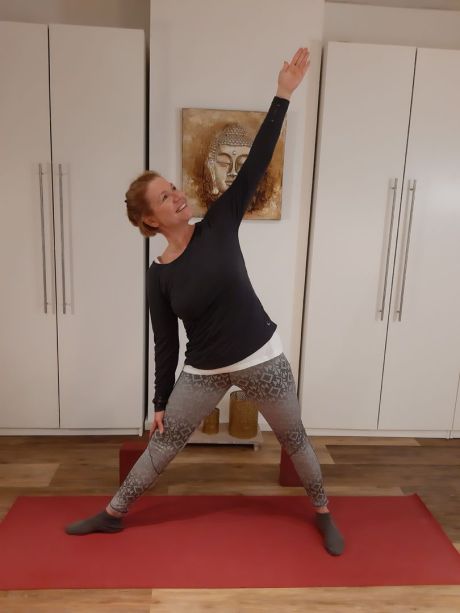 Meike Kämmerer, Trikonasana (Dreieck)