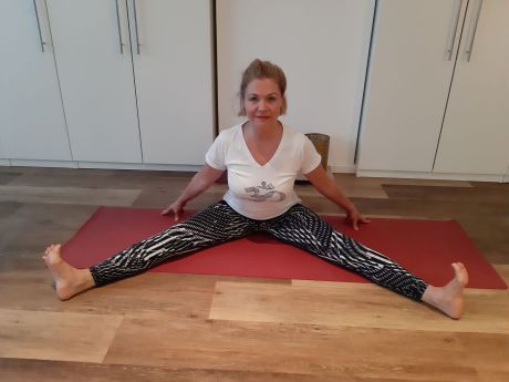 Meike Kämmerer, sitzende Grätsche